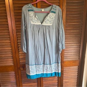 Women’s v neck dress